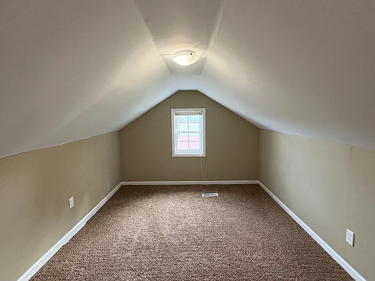 Upstairs bedroom 8*20