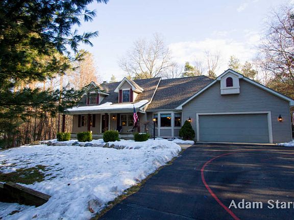 2nd image of 3276 Breckenridge Ct NE