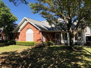 5240 Welden Ct, Fort Worth, TX 76132