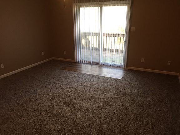 5th image of 906 Pear St APT B