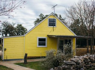 913 Owl Hollow Rd #B, San Marcos, TX 78666