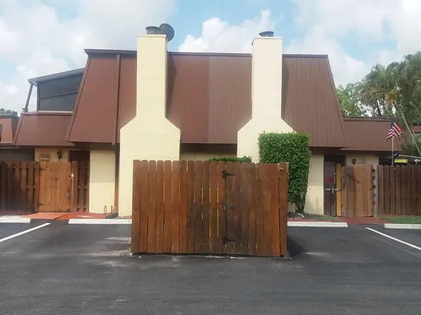 3504 Gardens East Dr APT B, Palm Beach Gardens, FL 33410