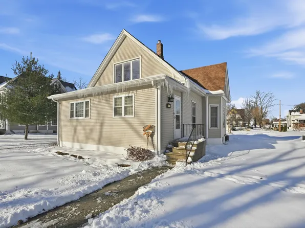 309 W Curtis St, Grant Park, IL 60940