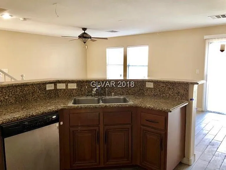 9248 Weeping Water Ave — Photo 8