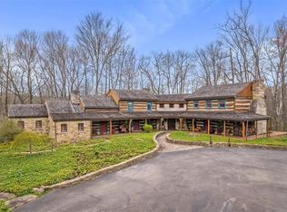 110 Green Leaf Ln, Pittsburgh, PA 15238