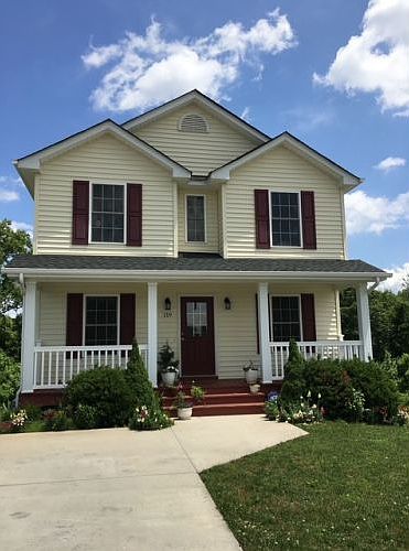 1st image of 119 Bennett Dr