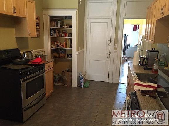 4th image of 1195 Beacon St Ste 1