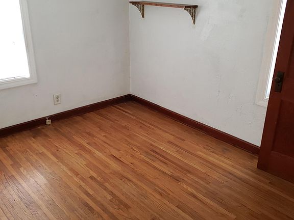 5th image of 1737 Eustis St #2