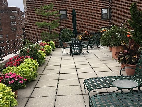 5th image of 205 E 77th St APT 2J