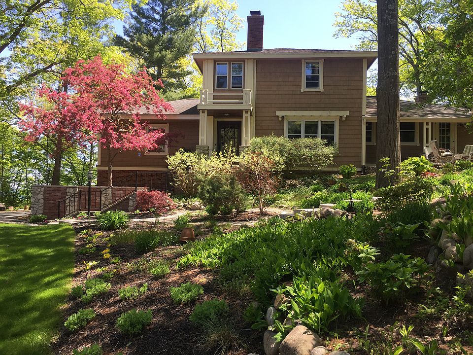 1st image of 7134 Henderson Dr