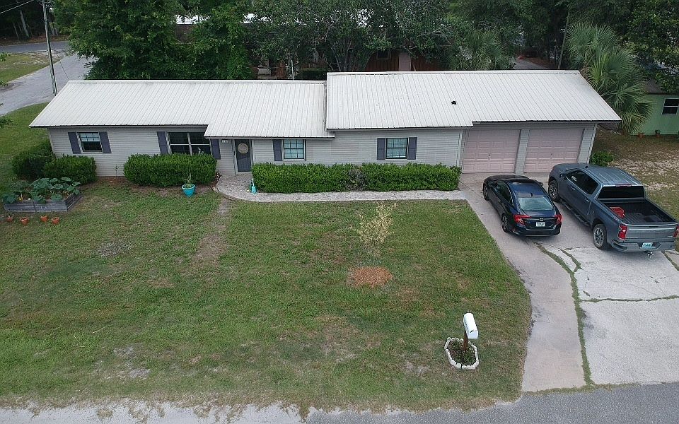 1st image of 525 Padgett Ave SE