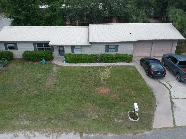 525 Padgett Ave SE, Live Oak, FL 32064
