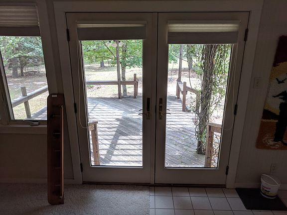4th image of 345 Schattenbaum Dr