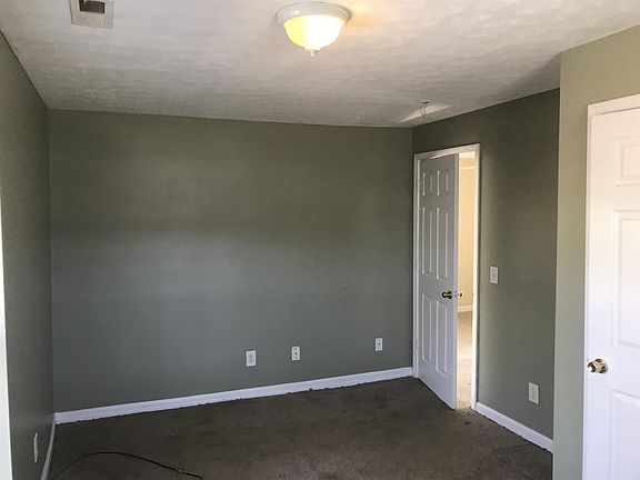 4th image of 83 Donelson St