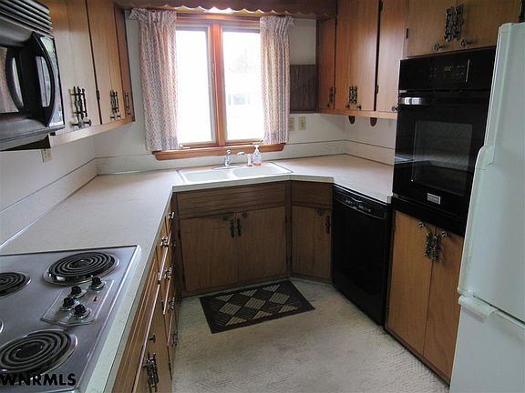 2nd image of 3022 Avenue E