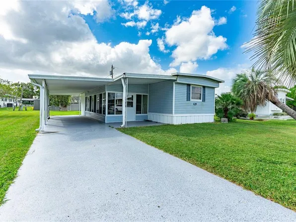 37400 Sandra Ave, Zephyrhills, FL 33542
