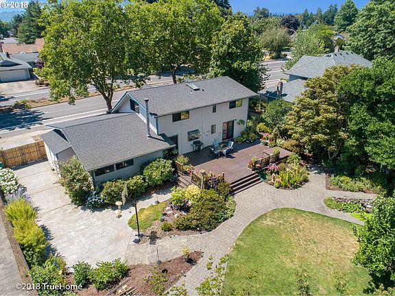 4th image of 15108 SE McGillivray Blvd