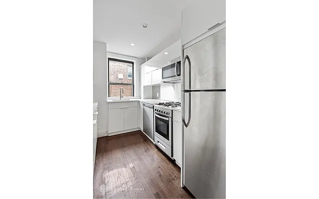 Rented by Douglas Elliman | media 10