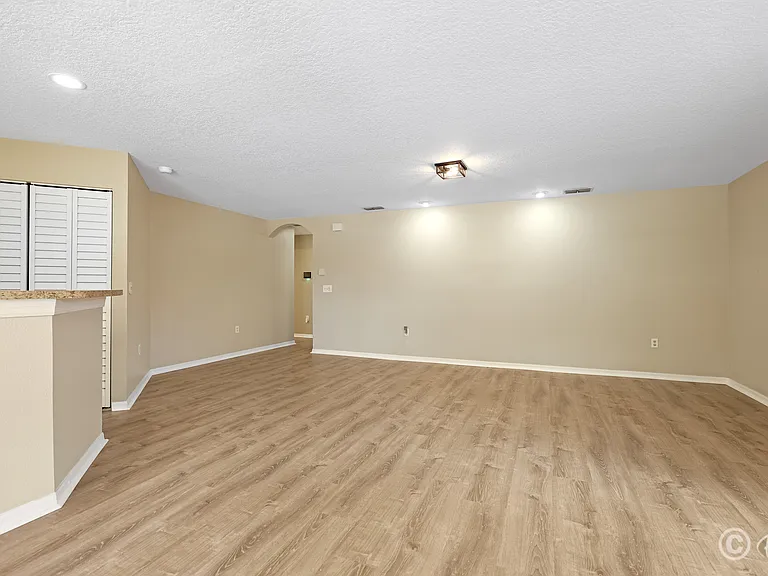 2106 Pleasant View Ave — Photo 9
