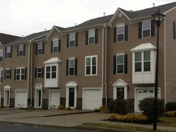 2102 E Oak Rd Unit N6, Vineland, NJ 08361