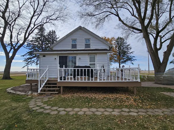 3926 E 1750th Rd, Sheridan, IL 60551