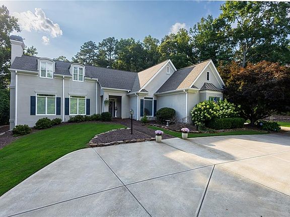 2nd image of 6015 Governors Walk Dr