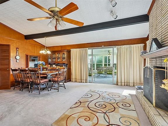 5th image of 158 Roselyn Park Pl