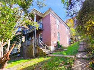 1100 Temple St, Hinton, WV 25951