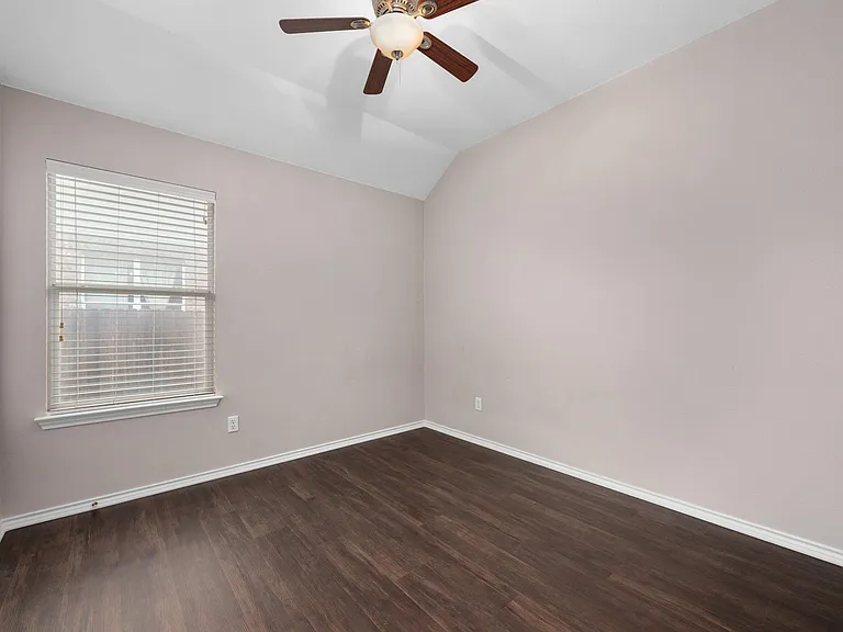 799 Clear Springs Holw — Photo 22