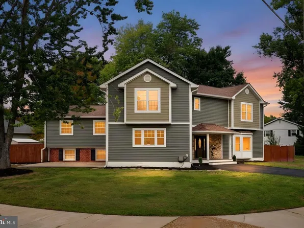 8004 Frye Rd, Alexandria, VA 22309