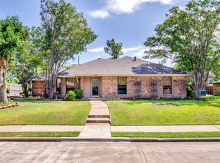 2415 Ridgeview Dr, Sachse, TX 75048