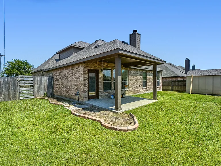 237 Frontier Dr — Photo 11