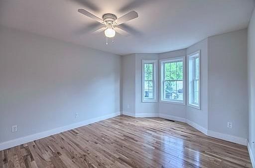 4th image of 711 River St #711