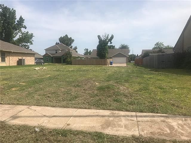 1st image of 8118 Kensington Dr