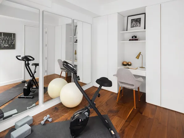 619 East 6th Street image 14 of 18