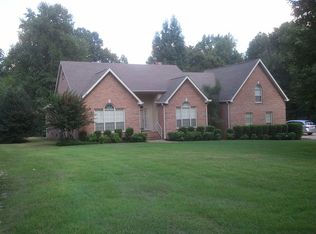 207 Maple Dr, Florence, AL 35634