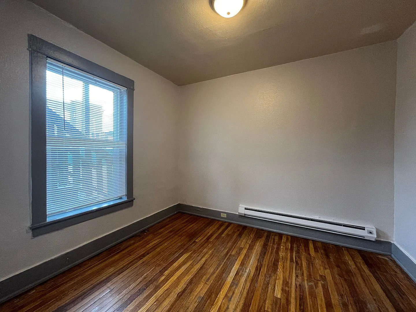 Lascelle Studio Suites — Photo 1
