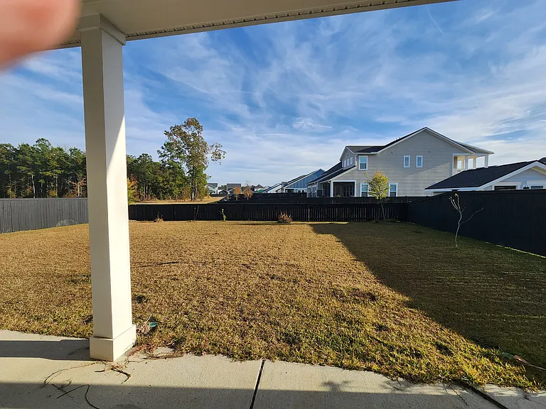 112 Ashworth Dr — Photo 15