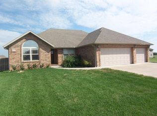 1703 E Chickamauga Dr, Republic, MO 65738