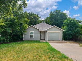 3019 Lee Ave, Fort Worth, TX 76106