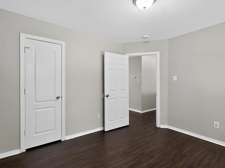 2740 Windswept Ln — Photo 30