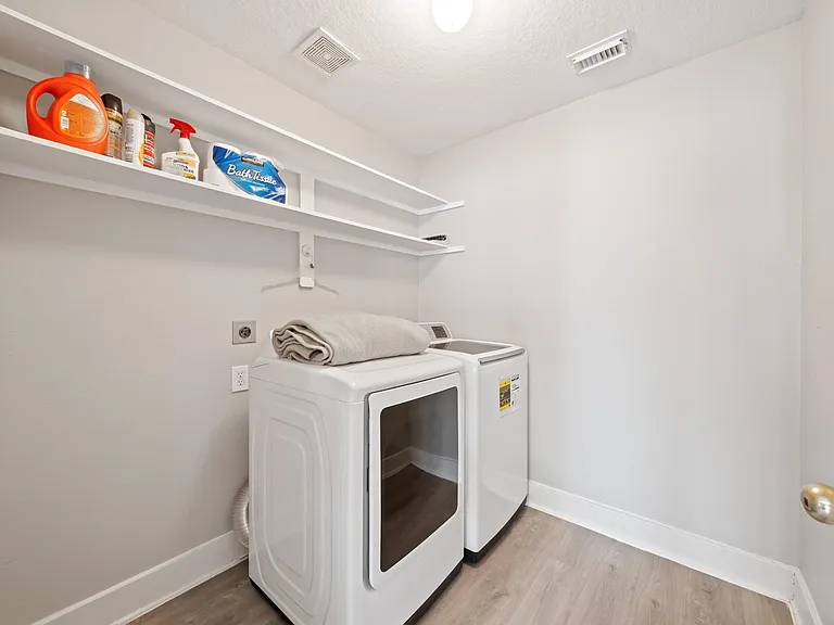 20931 Walder Ct — Photo 23
