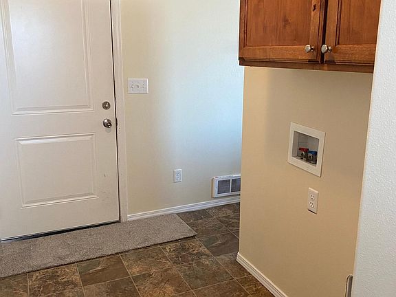 5th image of 2085 Cassidy Dr