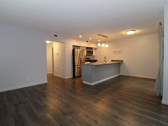 5th image of 12313 NE 150th Ct