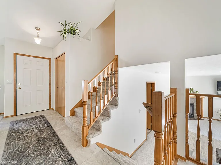 23 W Keely Ct — Photo 2