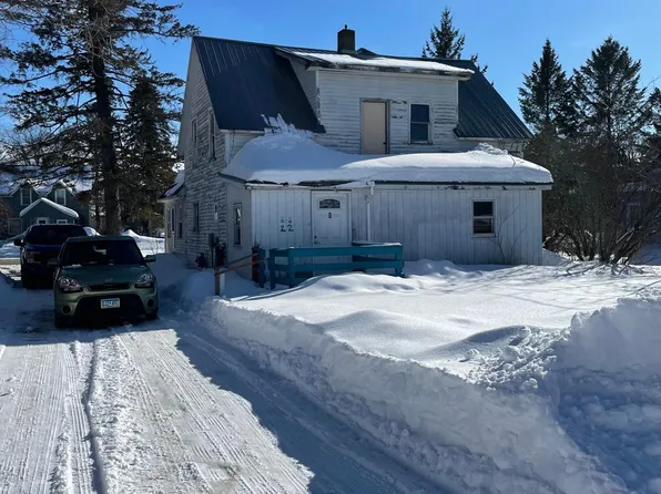 310 1st St NW, Sebeka, MN 56477