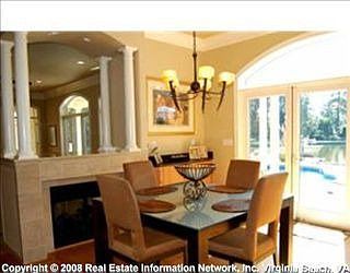 2nd image of 811 Cavalier Dr