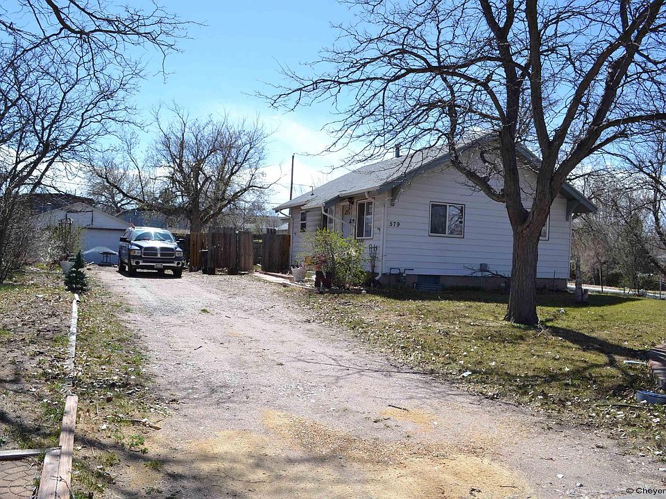 1st image of 579 W 7th St