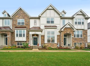 324 Sype Dr, Carol Stream, IL 60188