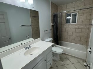 615 3rd St #3, Woodland, CA 95695